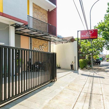 Reddoorz Syariah Near Purwosari Train Station Surakarta (Solo) Exterior foto