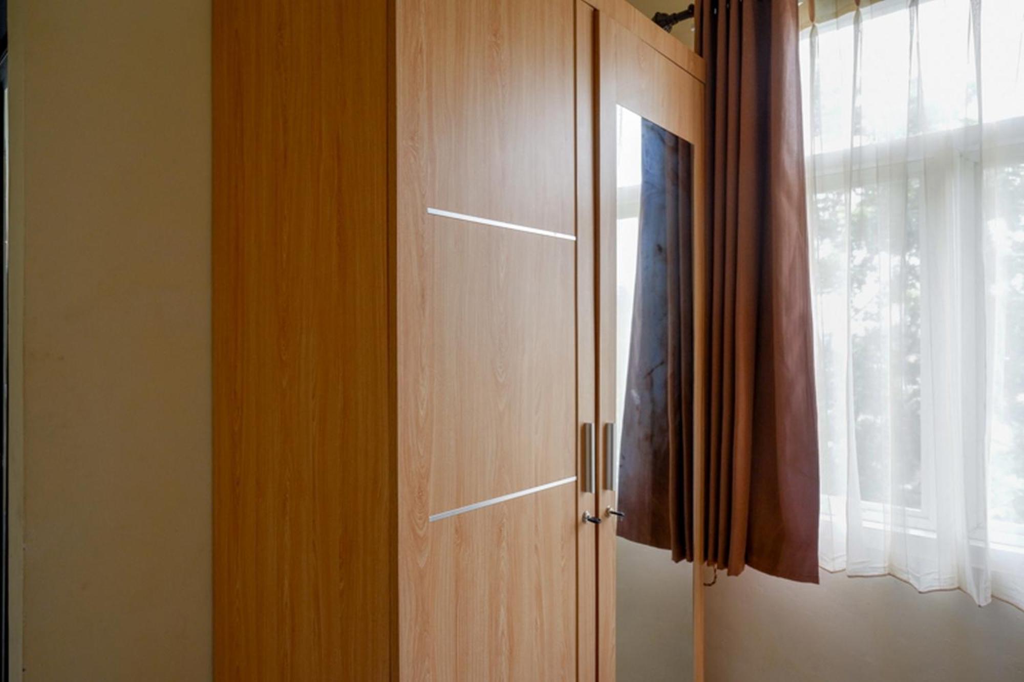 Reddoorz Syariah Near Purwosari Train Station Surakarta (Solo) Exterior foto
